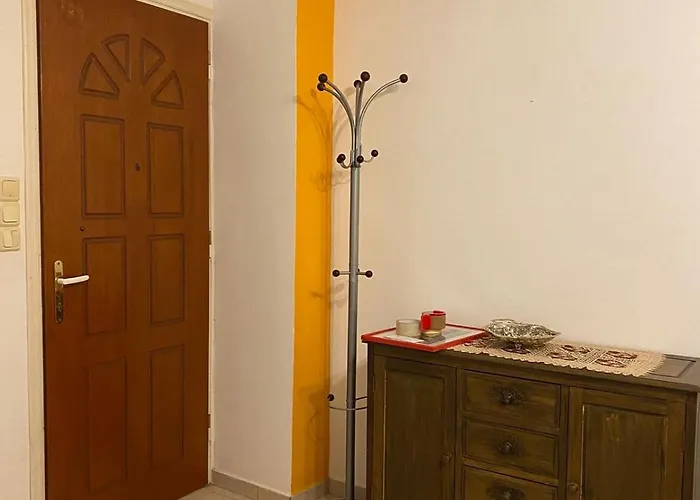 The Big Platanus 칼라마타